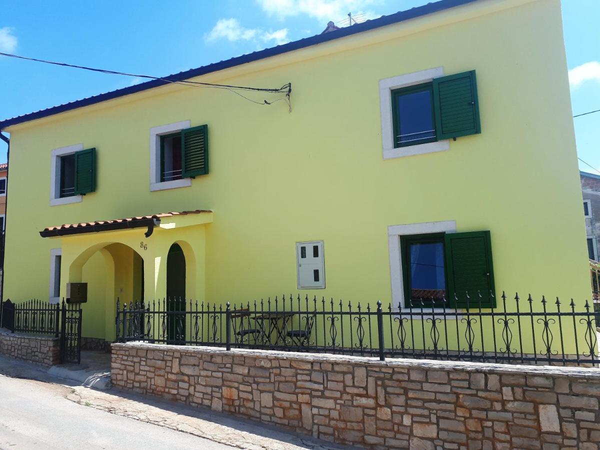 Terra Rossa Apartment