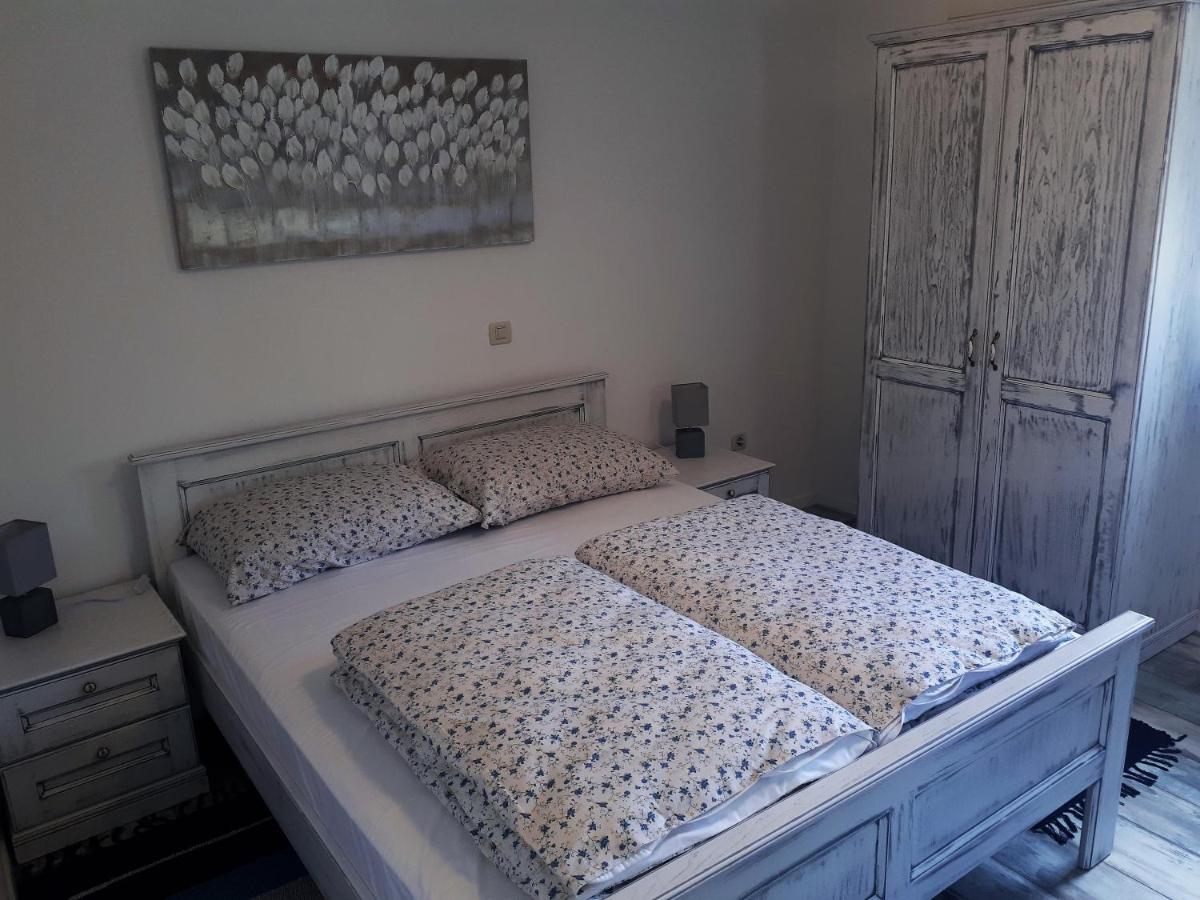 Terra Rossa Apartment